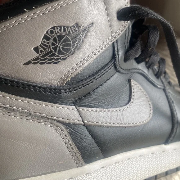 Nike Air Jordan Shoes - Picture 4 of 9